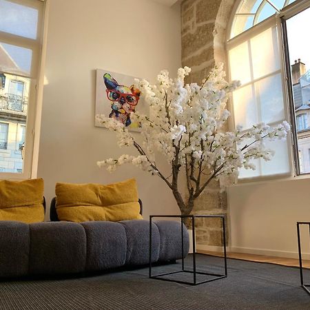 Les Fabuleux Appartements Du Coeur De Ville - Place Victor Hugo Besancon Bagian luar foto