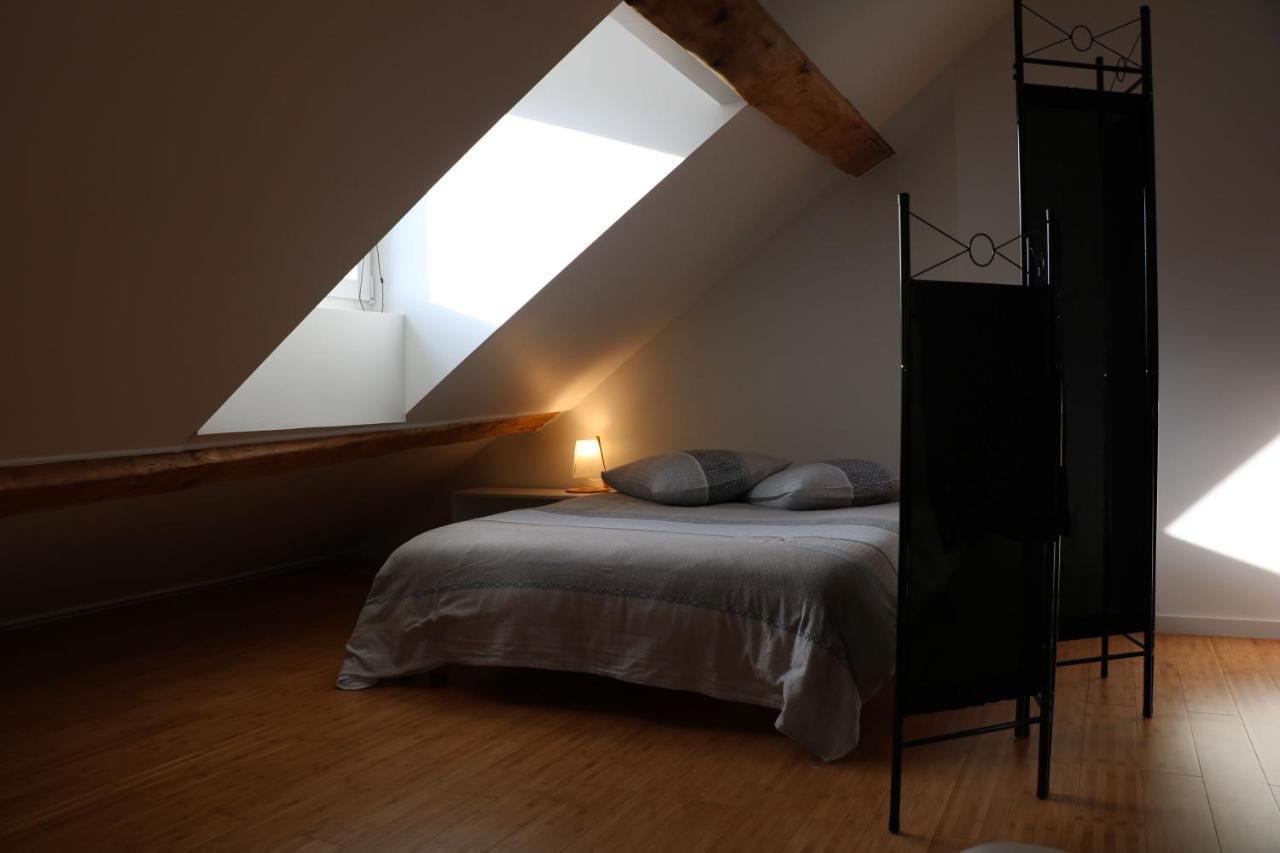 Les Fabuleux Appartements Du Coeur De Ville - Place Victor Hugo Besancon Bagian luar foto