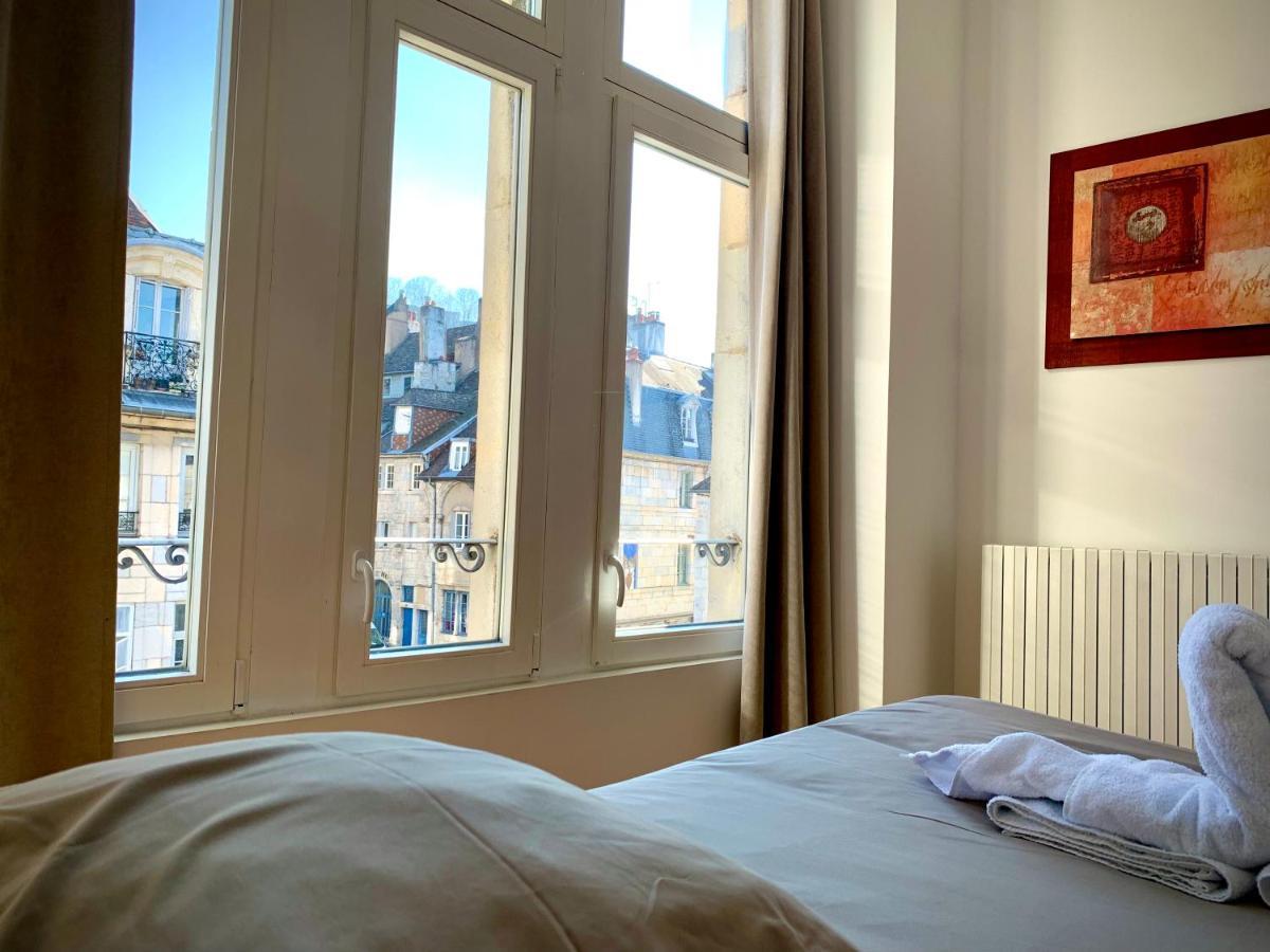 Les Fabuleux Appartements Du Coeur De Ville - Place Victor Hugo Besancon Bagian luar foto
