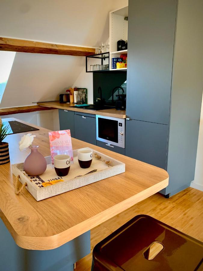 Les Fabuleux Appartements Du Coeur De Ville - Place Victor Hugo Besancon Bagian luar foto