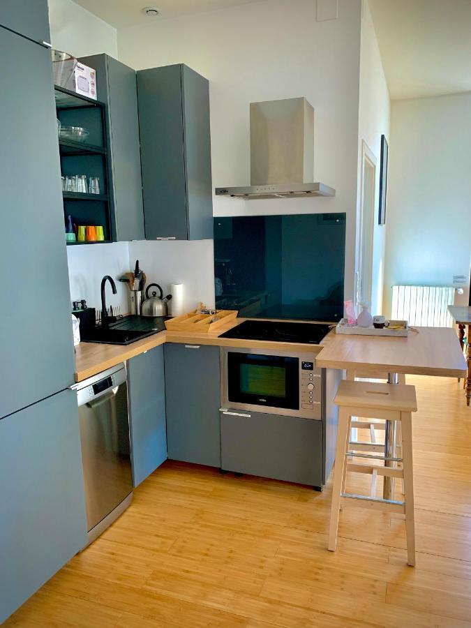 Les Fabuleux Appartements Du Coeur De Ville - Place Victor Hugo Besancon Bagian luar foto