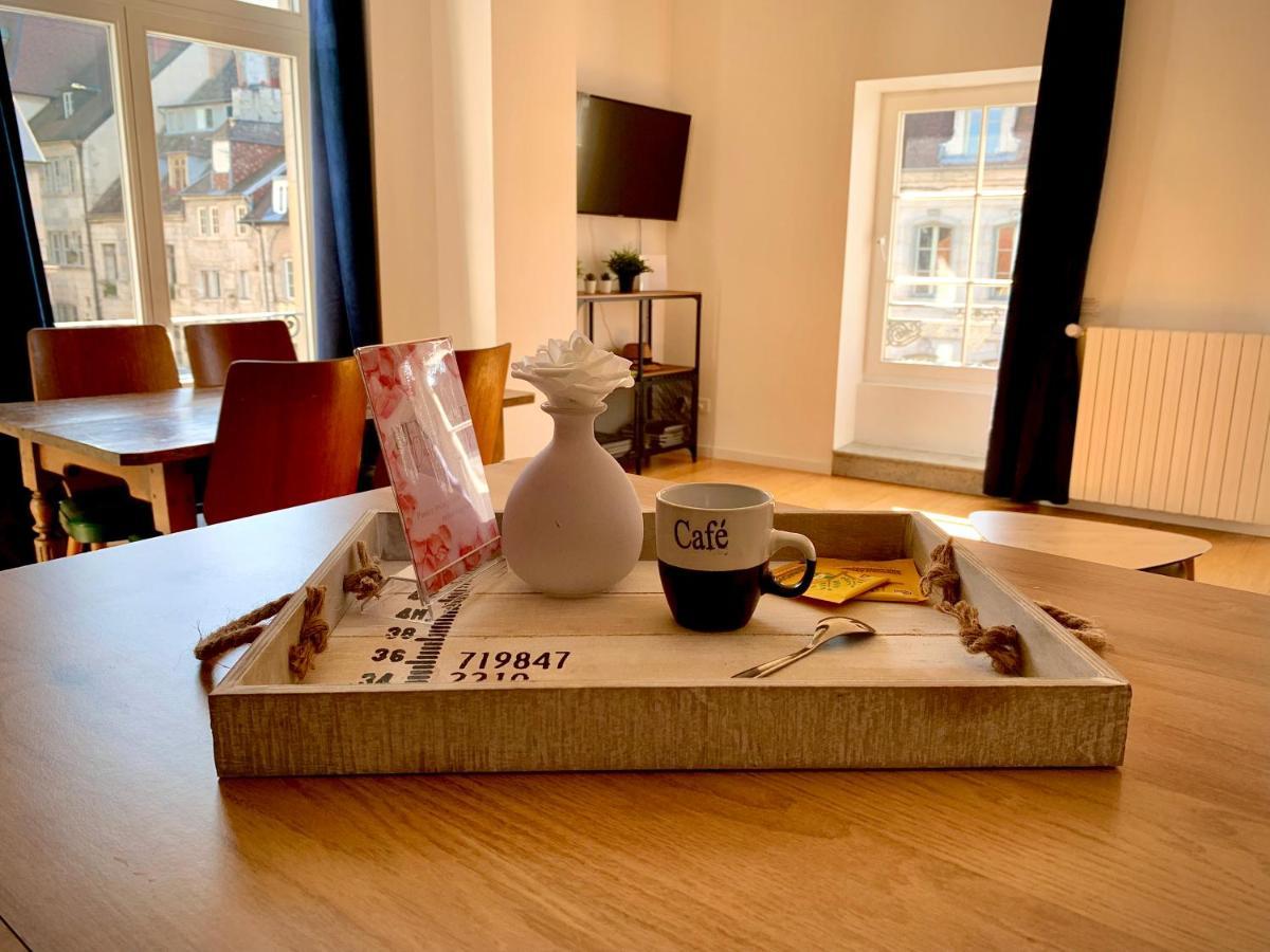 Les Fabuleux Appartements Du Coeur De Ville - Place Victor Hugo Besancon Bagian luar foto