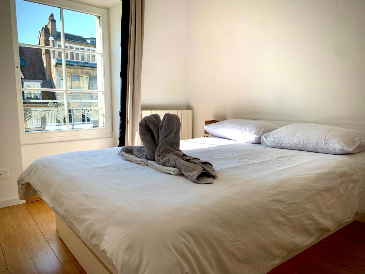 Les Fabuleux Appartements Du Coeur De Ville - Place Victor Hugo Besancon Bagian luar foto