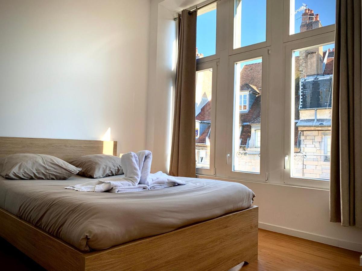 Les Fabuleux Appartements Du Coeur De Ville - Place Victor Hugo Besancon Bagian luar foto